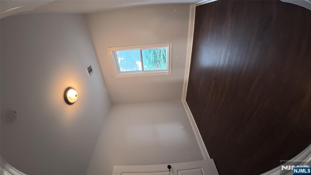 322 Rutherford Boulevard Clifton, NJ 07014 - Photo 25 of 32