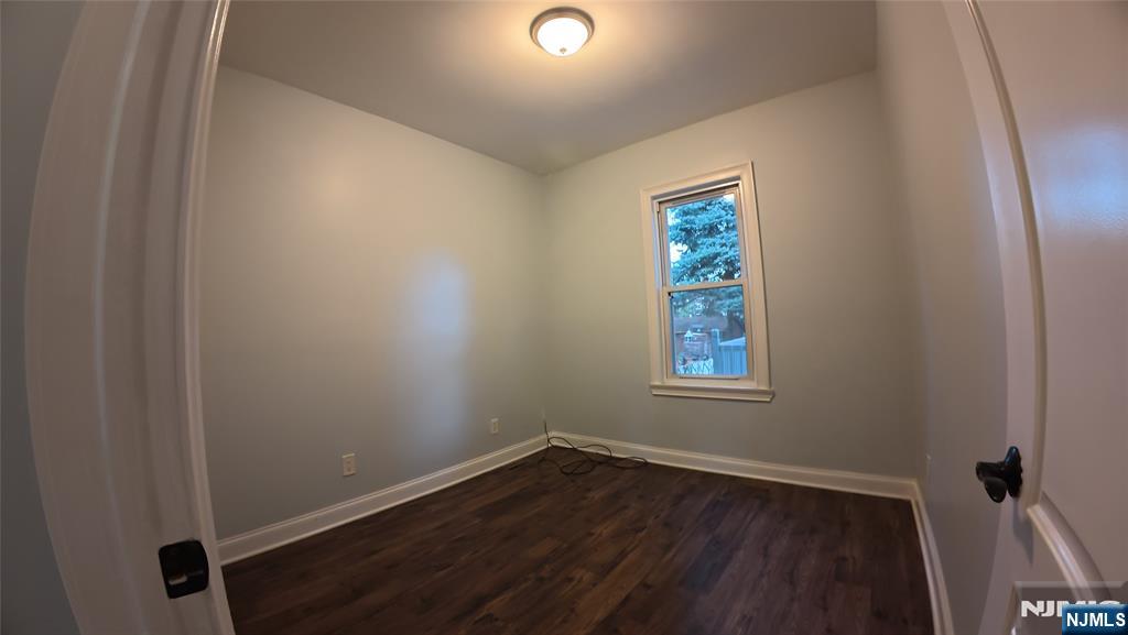 322 Rutherford Boulevard Clifton, NJ 07014 - Photo 9 of 32