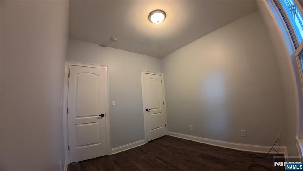 322 Rutherford Boulevard Clifton, NJ 07014 - Photo 10 of 32