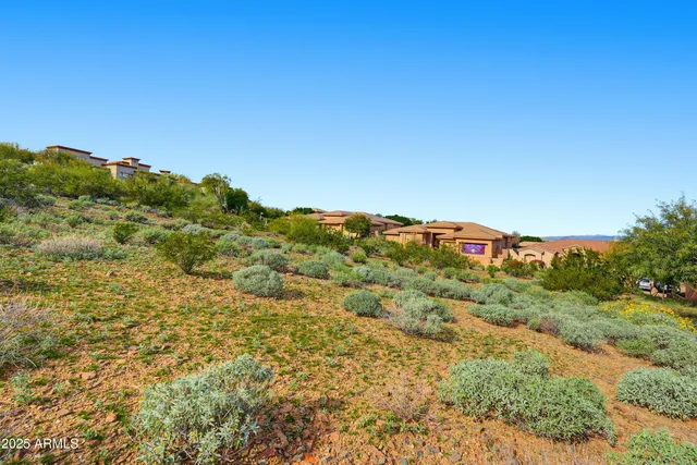 $430,000 | 2707 East Gelding Drive, Unit 34, Phoenix, AZ 85032