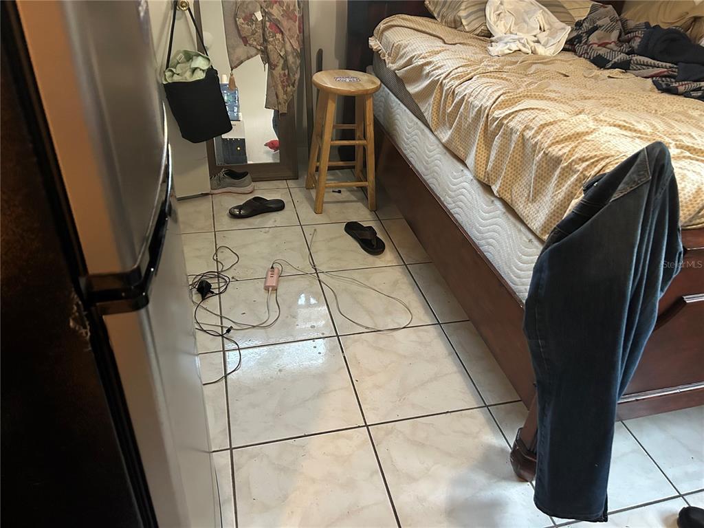 5391 Botany Court Orlando, FL 32811 - Photo 9 of 11