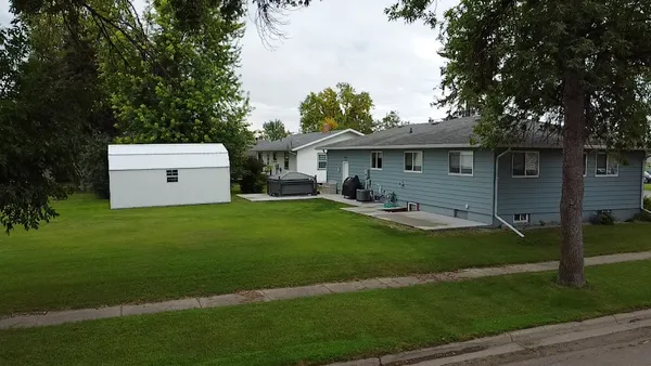 $259,000 | 602 1st Avenue Southeast, Hillsboro, ND 58045