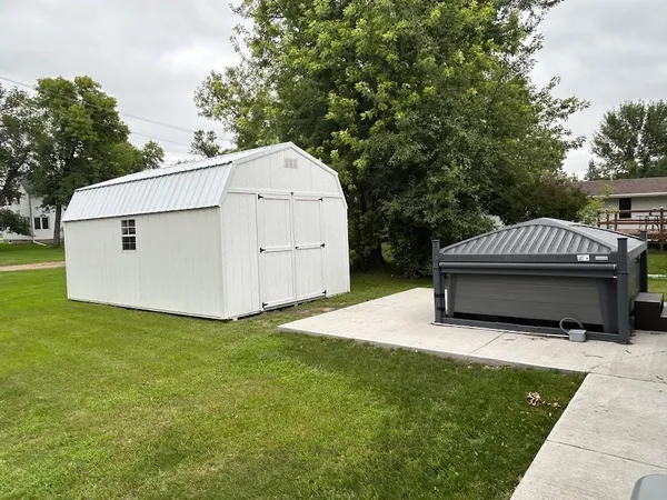 $259,000 | 602 1st Avenue Southeast, Hillsboro, ND 58045