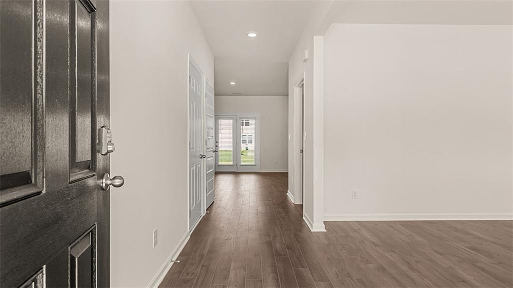 304 Bullock Pass Jefferson, GA 30549 - Photo 5 of 62