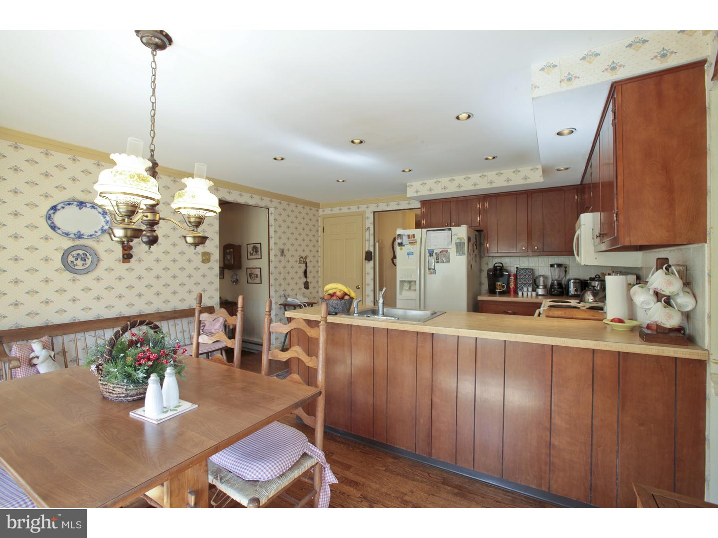 915 Lanyard Road Yardley, PA 19067 - Photo 11 of 23 Kitchen