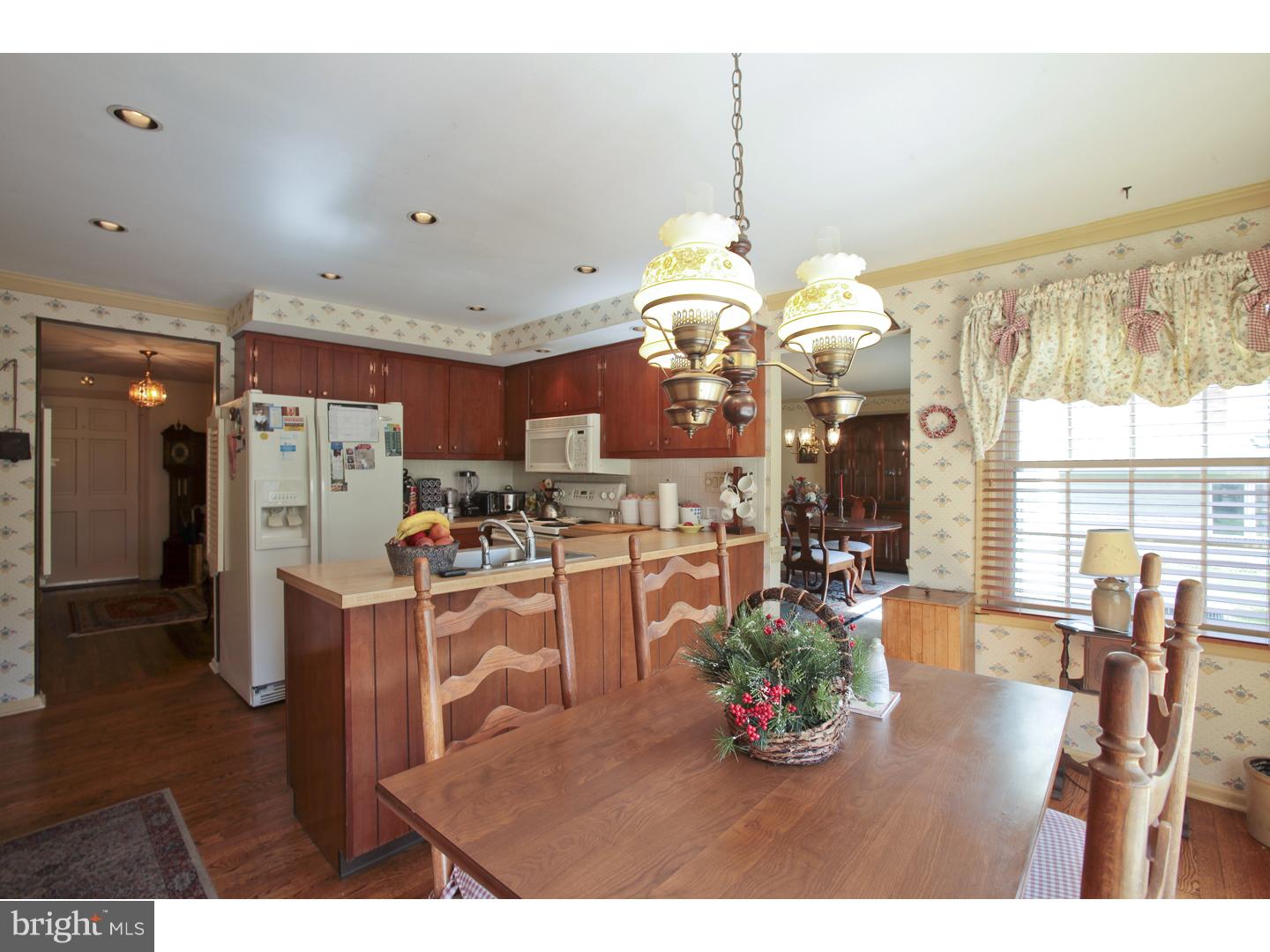 915 Lanyard Road Yardley, PA 19067 - Photo 9 of 23 Kitchen