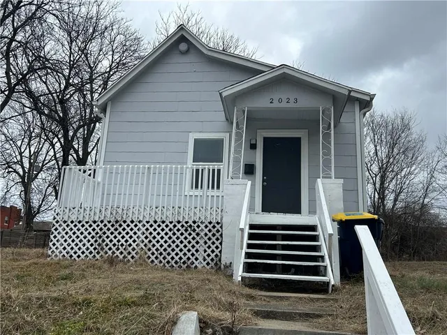 $125,000 | 2023 Montgall Avenue, Kansas City, MO 64127