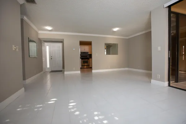 $2,300 | 2738 Carambola Circle South, Unit 1913, Coconut Creek, FL 33066