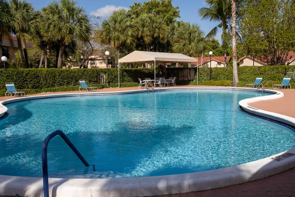 $2,300 | 2738 Carambola Circle South, Unit 1913, Coconut Creek, FL 33066