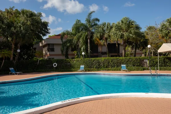 $2,300 | 2738 Carambola Circle South, Unit 1913, Coconut Creek, FL 33066