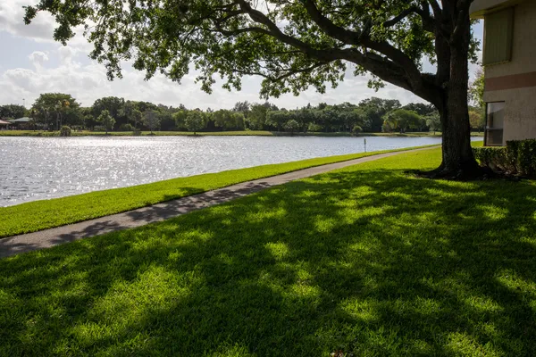 $2,300 | 2738 Carambola Circle South, Unit 1913, Coconut Creek, FL 33066