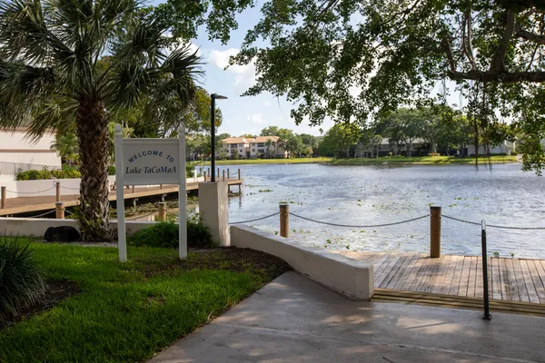 $2,300 | 2738 Carambola Circle South, Unit 1913, Coconut Creek, FL 33066