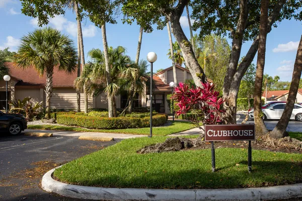 $2,300 | 2738 Carambola Circle South, Unit 1913, Coconut Creek, FL 33066