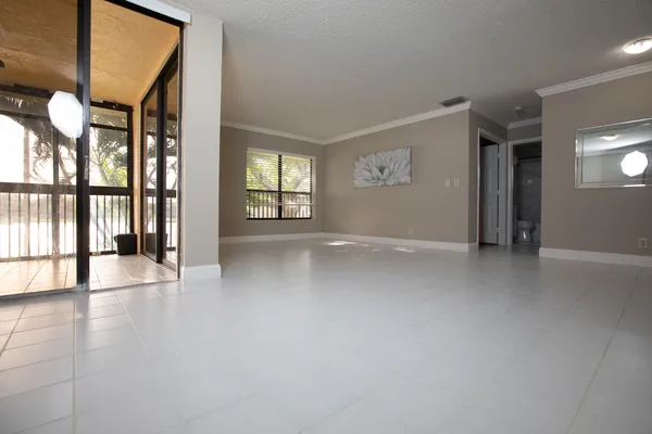 $2,300 | 2738 Carambola Circle South, Unit 1913, Coconut Creek, FL 33066