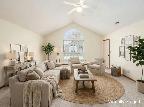 $250,000 | 4920 Meadow Run Drive, Hilliard, OH 43026