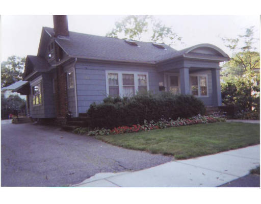 162 Morningside Road Worcester, MA 01602 - Photo 2 of 12