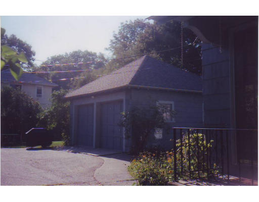 162 Morningside Road Worcester, MA 01602 - Photo 3 of 12