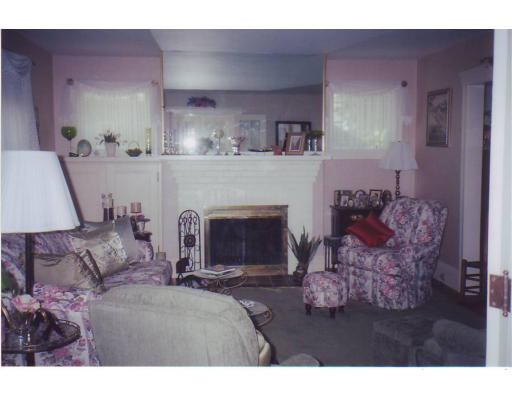162 Morningside Road Worcester, MA 01602 - Photo 5 of 12