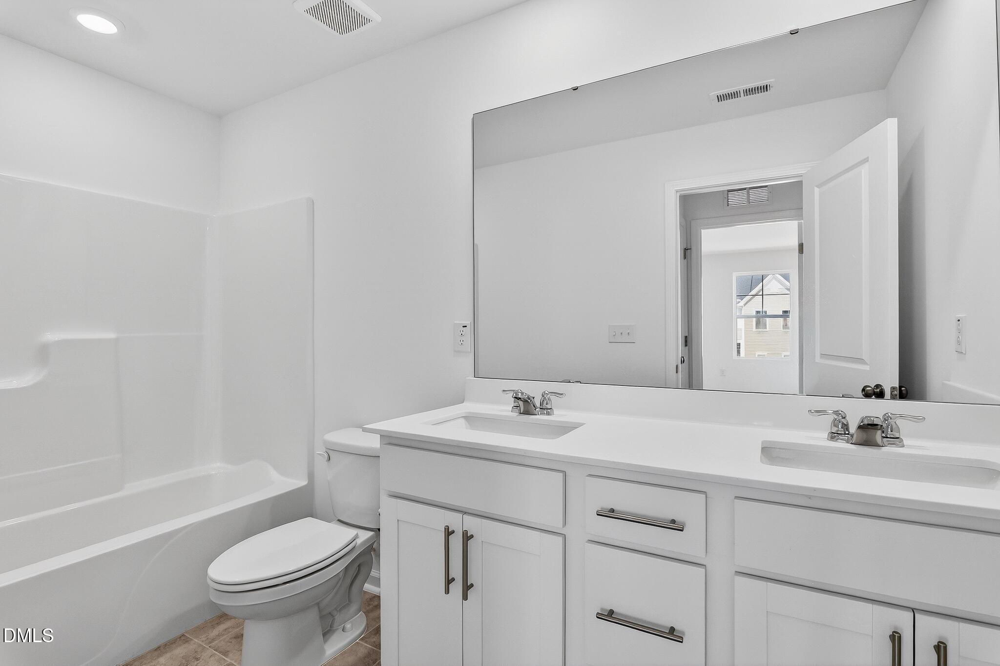 2934 Hickory Fld Drive Raleigh, NC 27616 - Photo 20 of 30 SUN_EverleeTownhomes_Pic_CarsonII-24