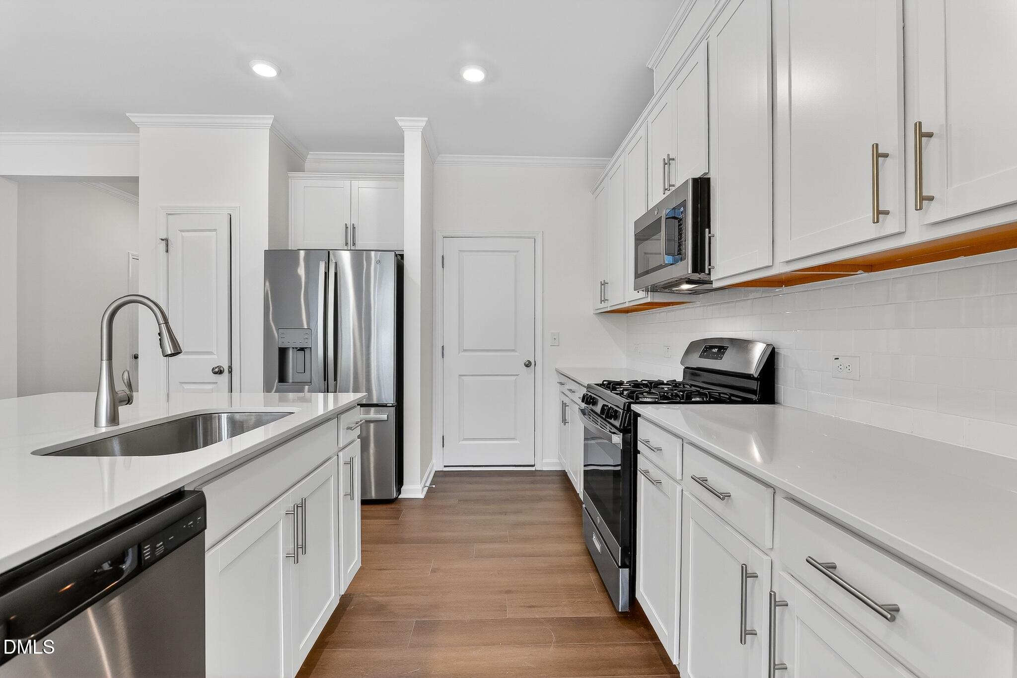 2934 Hickory Fld Drive Raleigh, NC 27616 - Photo 8 of 30 SUN_EverleeTownhomes_Pic_CarsonII-18