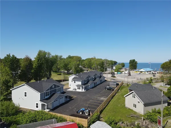 $1,875 | 8989 Iroquois Street, Evans, NY 14006