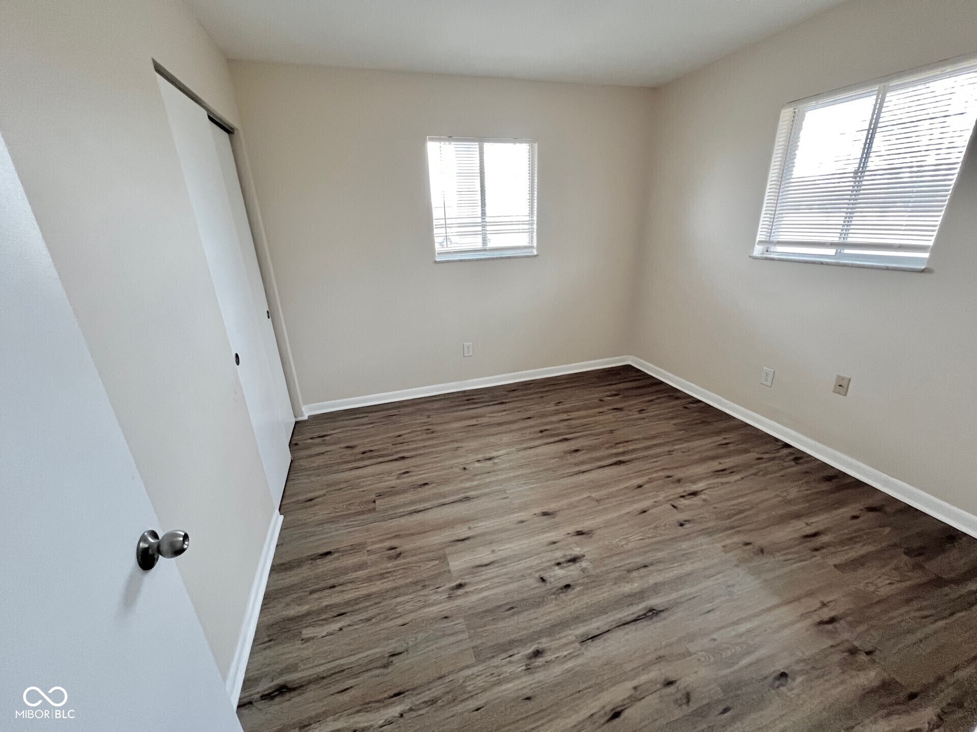 915 South Franklin Road Indianapolis, IN 46239 - Photo 5 of 10