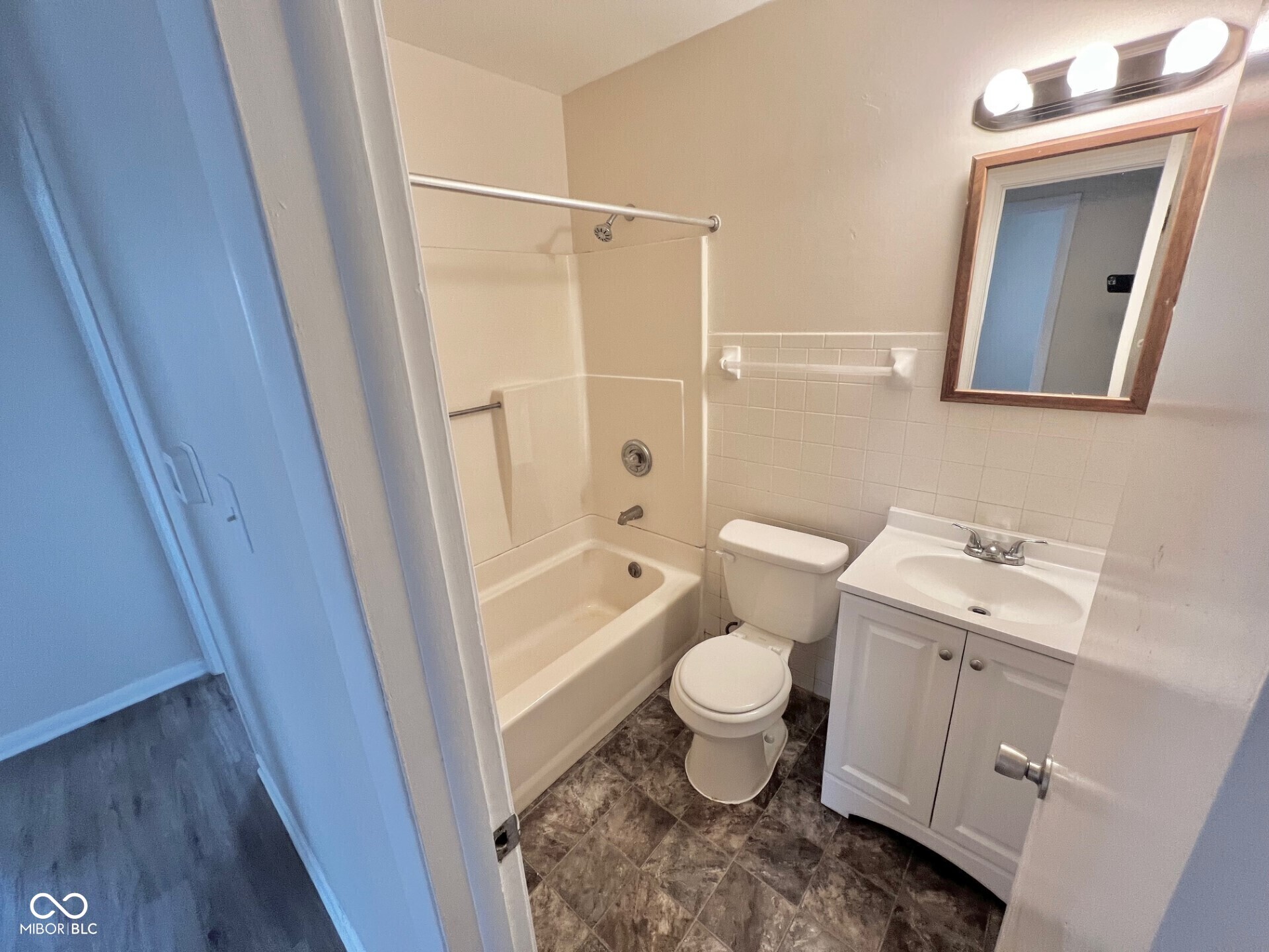 915 South Franklin Road Indianapolis, IN 46239 - Photo 6 of 10