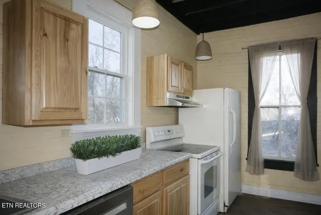 $274,000 | 416 West Wheeler Street, Rockwood, TN 37854