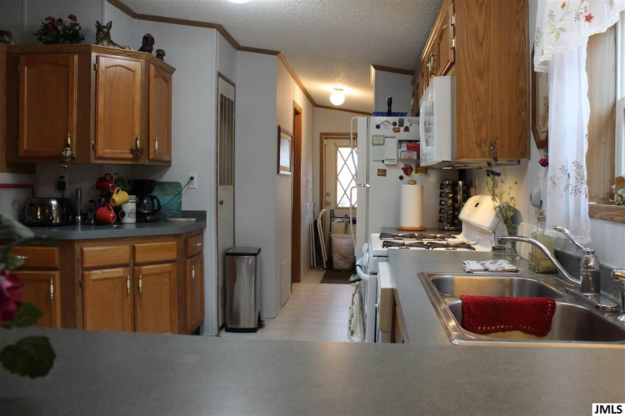 2577 Wendover Road Parma, MI 49269 - Photo 3 of 34 Photo 3
