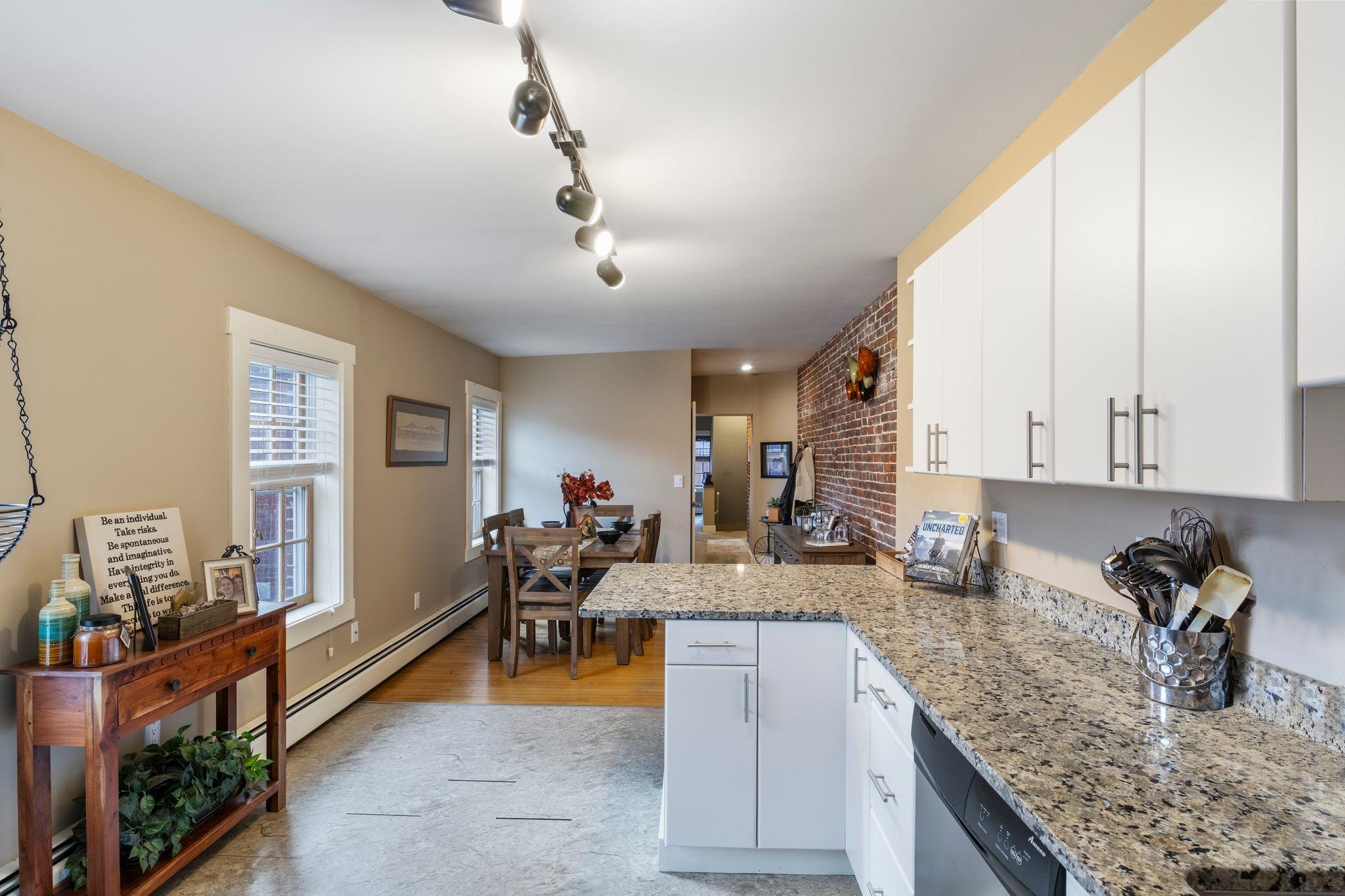 98 West Merrimack Street, Unit B Manchester, NH 03101 - Photo 16 of 17