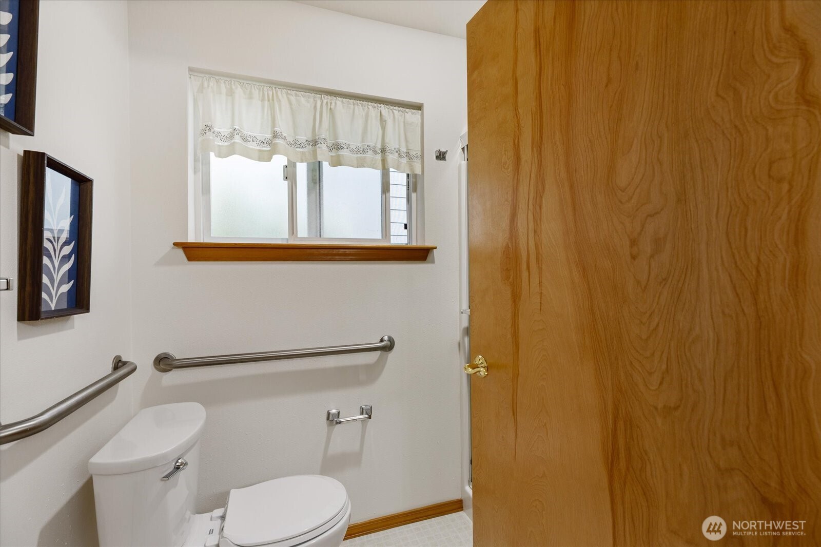 606 Northwest 12th Loop Oak Harbor, WA 98277 - Photo 22 of 27