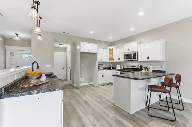 $364,900 | 860 Bingham Pass, Fort Wayne, IN 46845