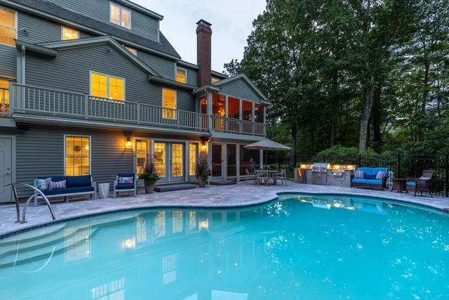 $1,790,000 | 16 Runaway Road, Newfields, NH 03856