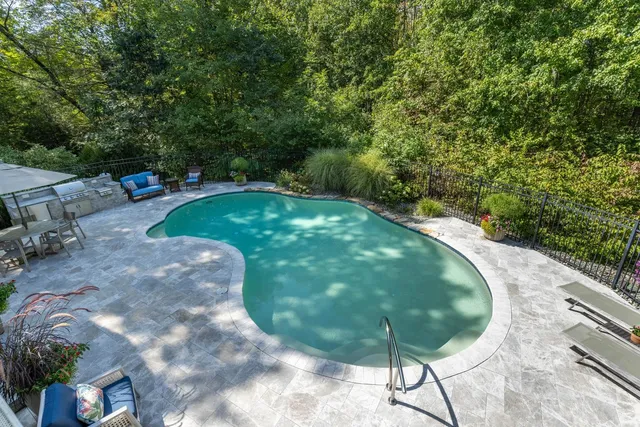 $1,790,000 | 16 Runaway Road, Newfields, NH 03856