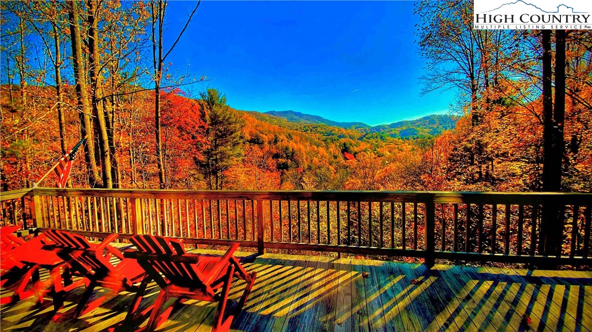 731 River Run Road Banner Elk, NC 28604 - Photo 3 of 50