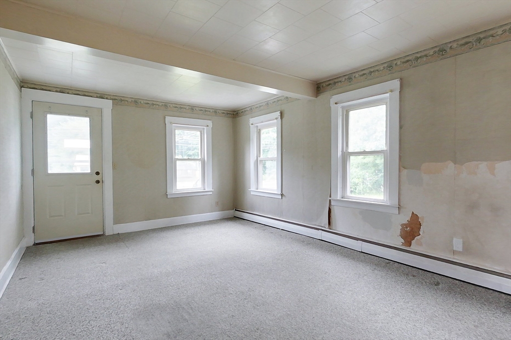 321 Main Street Townsend, MA 01469 - Photo 13 of 31