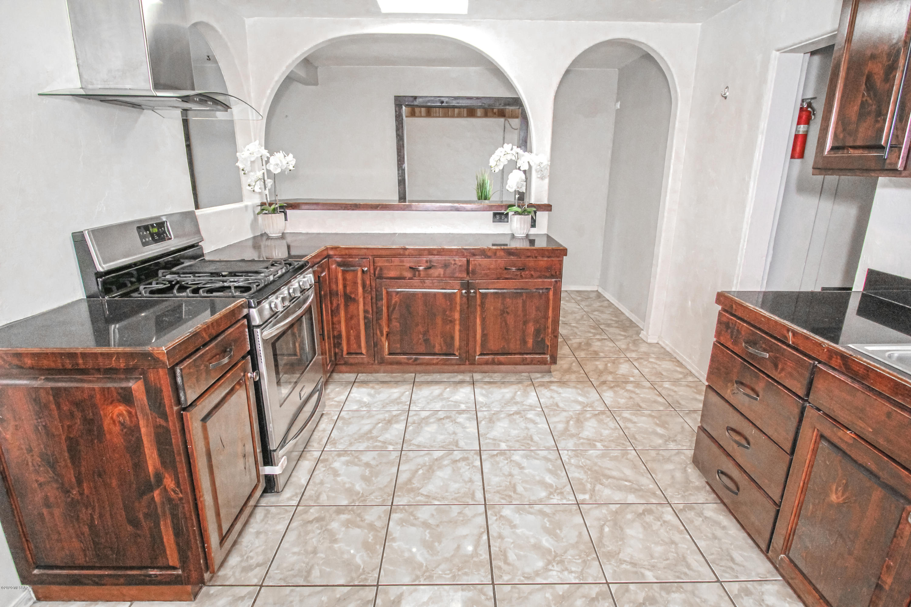 3157 East Silverlake Road Tucson, AZ 85713 - Photo 5 of 50 Gallery Image 5