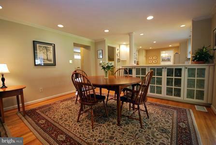 8409 Geneva Mason Road Potomac, MD 20854 - Photo 11 of 28 Family Room