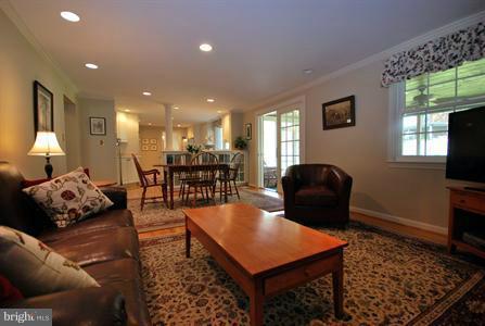8409 Geneva Mason Road Potomac, MD 20854 - Photo 15 of 28 Family Room