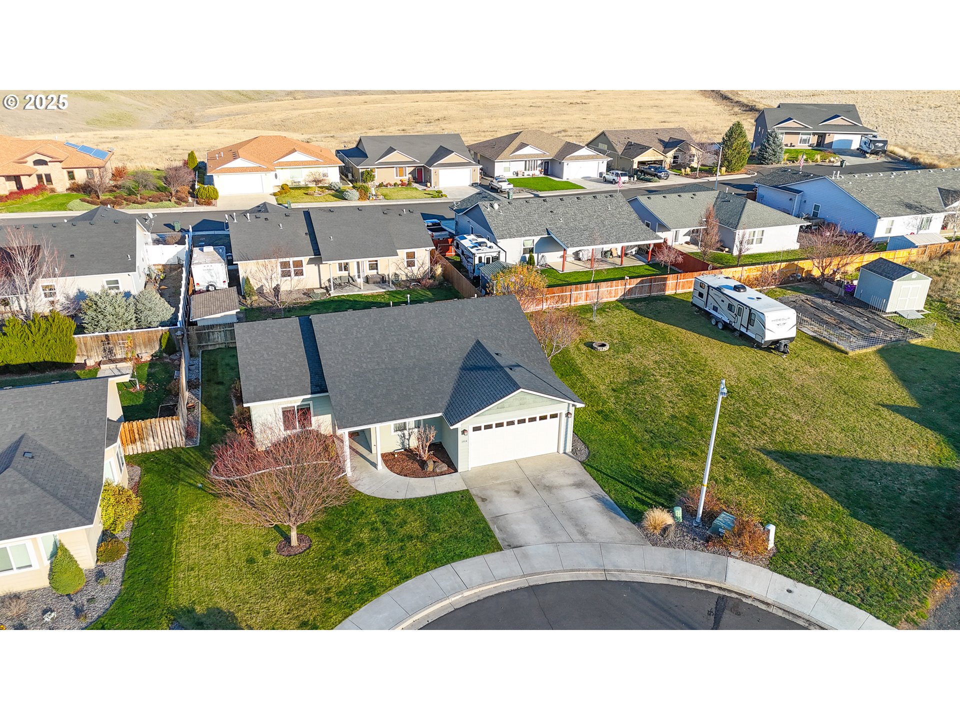 1914 Southwest 2nd Drive Pendleton, OR 97801 - Photo 6 of 35 a view of a city