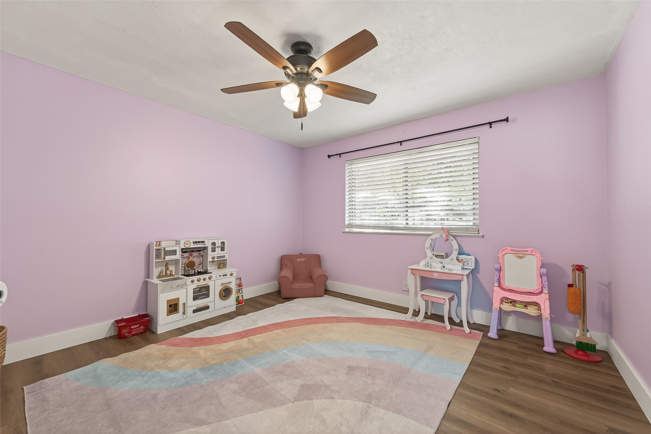 302 Jay Street Boling, TX 77420 - Photo 16 of 21 a view of a livingroom with furniture