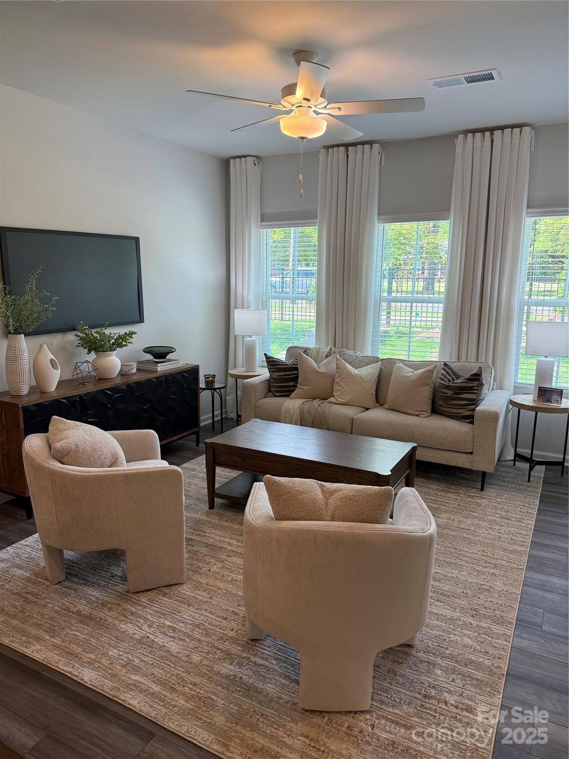 4706 Lakeview Road, Unit 9 Charlotte, NC 28216 - Photo 3 of 10 Gallery Image 3