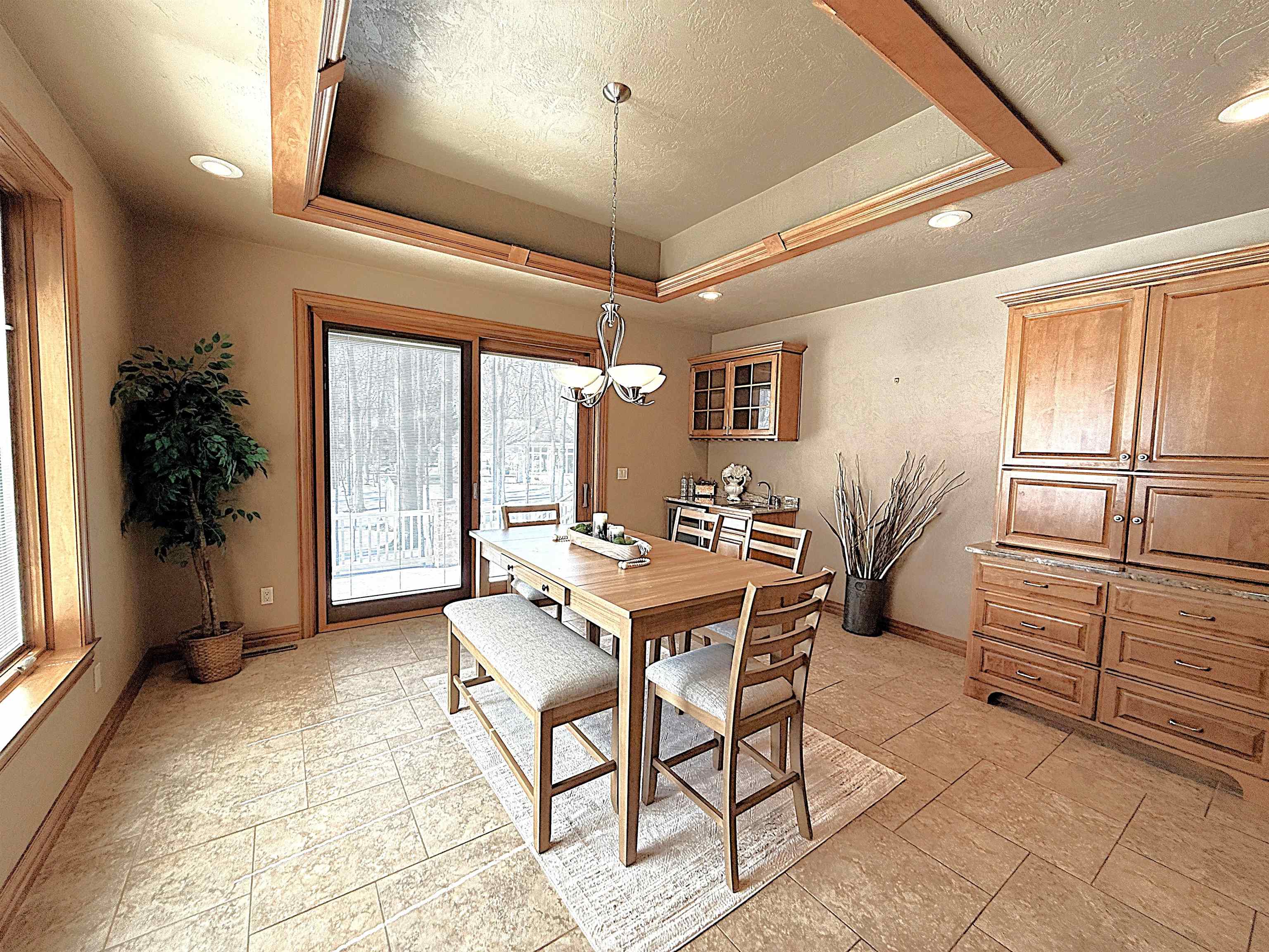 448 Harvest Road Green Bay, WI 54302 - Photo 10 of 71