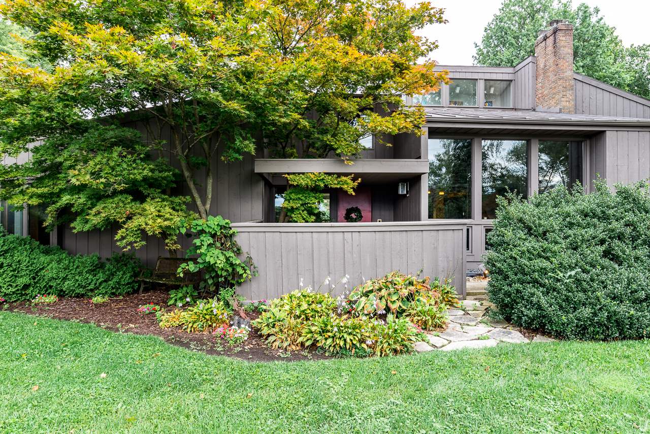 4233 Hartman Road Fort Wayne, IN 46807 - Photo 1 of 35