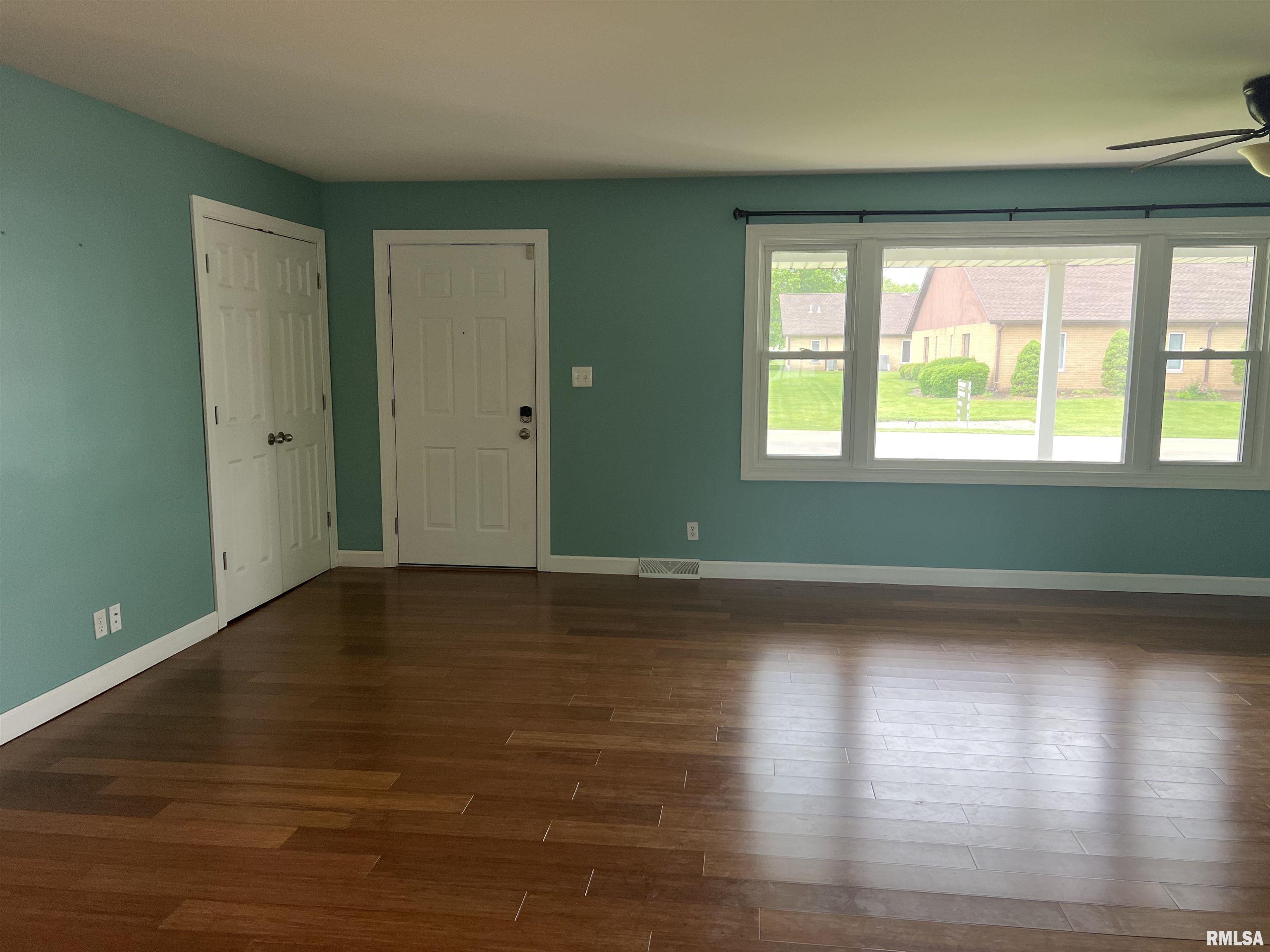 1302 Maple Avenue Macomb, IL 61455 - Photo 12 of 43 Gallery Image 12