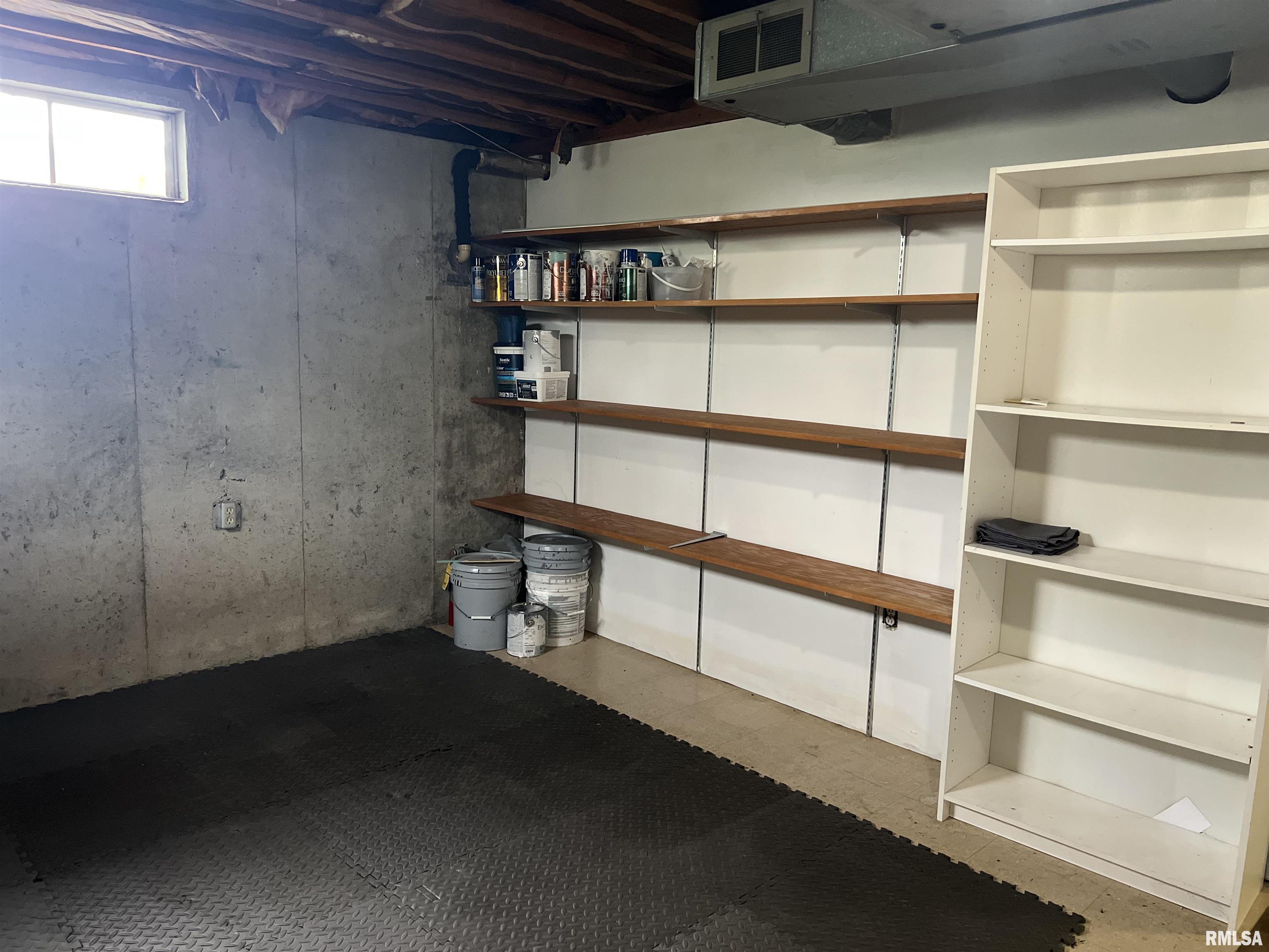 1302 Maple Avenue Macomb, IL 61455 - Photo 38 of 43 Gallery Image 38