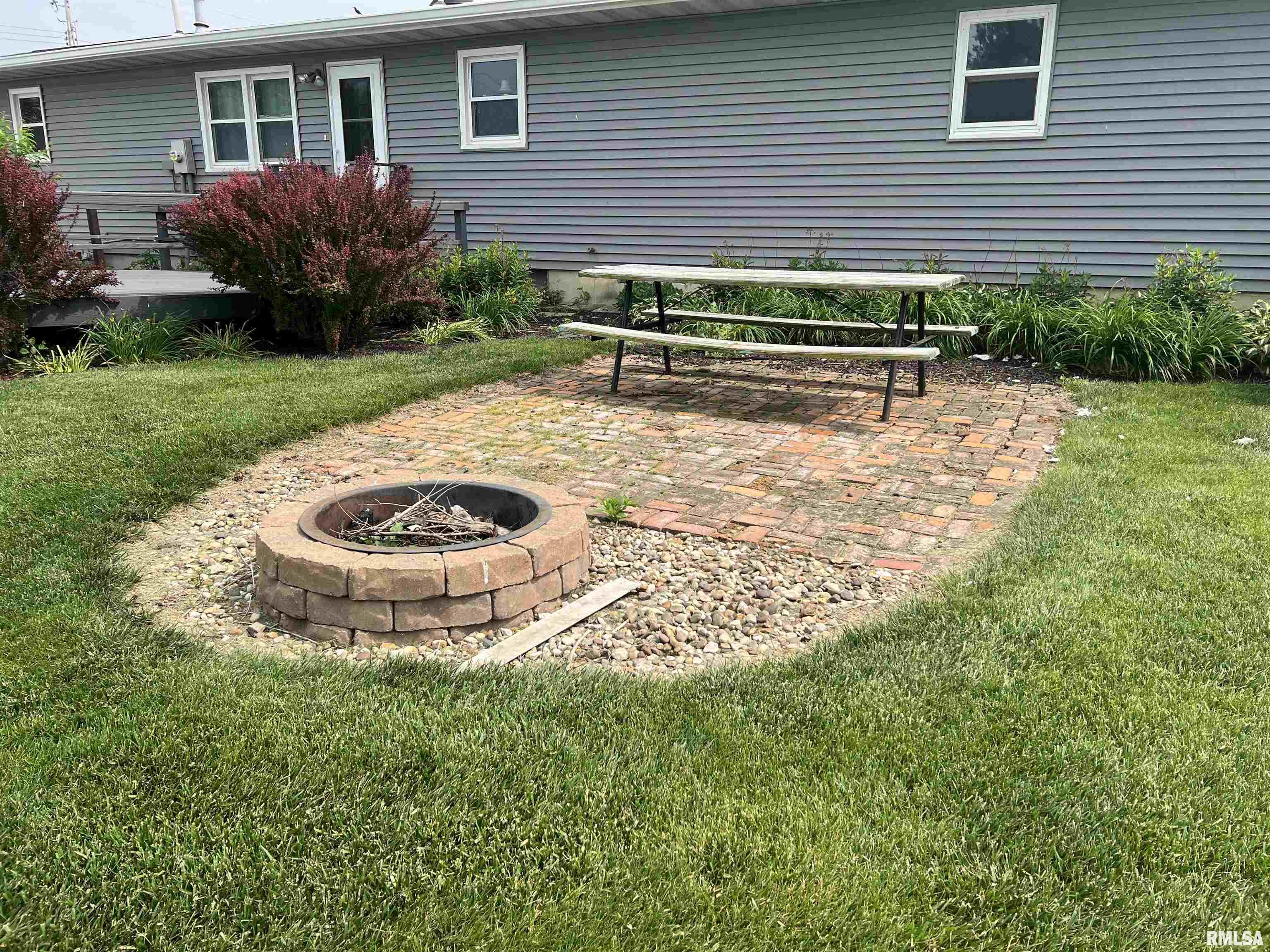 1302 Maple Avenue Macomb, IL 61455 - Photo 7 of 43 Gallery Image 7