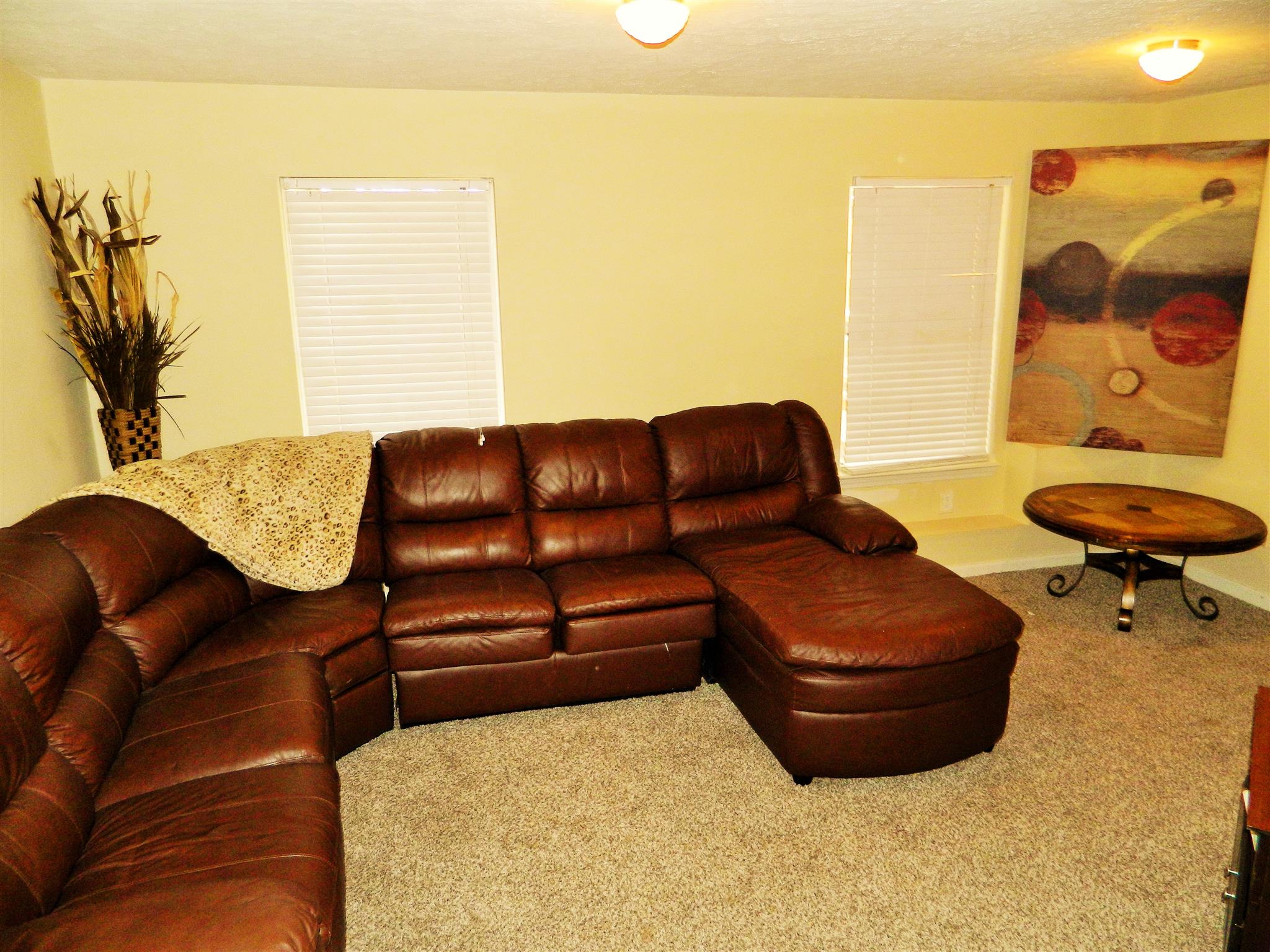 881 Bishopsgate Road Antioch, TN 37013 - Photo 18 of 19 a living room with furniture