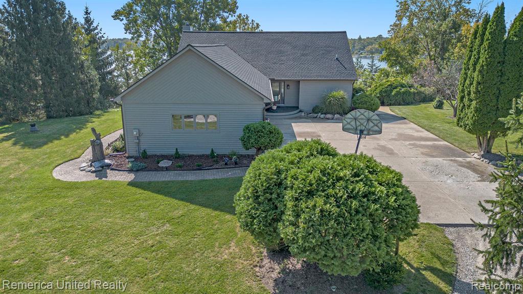 4315 Cedar Lake Road Howell, MI 48843 - Photo 5 of 48