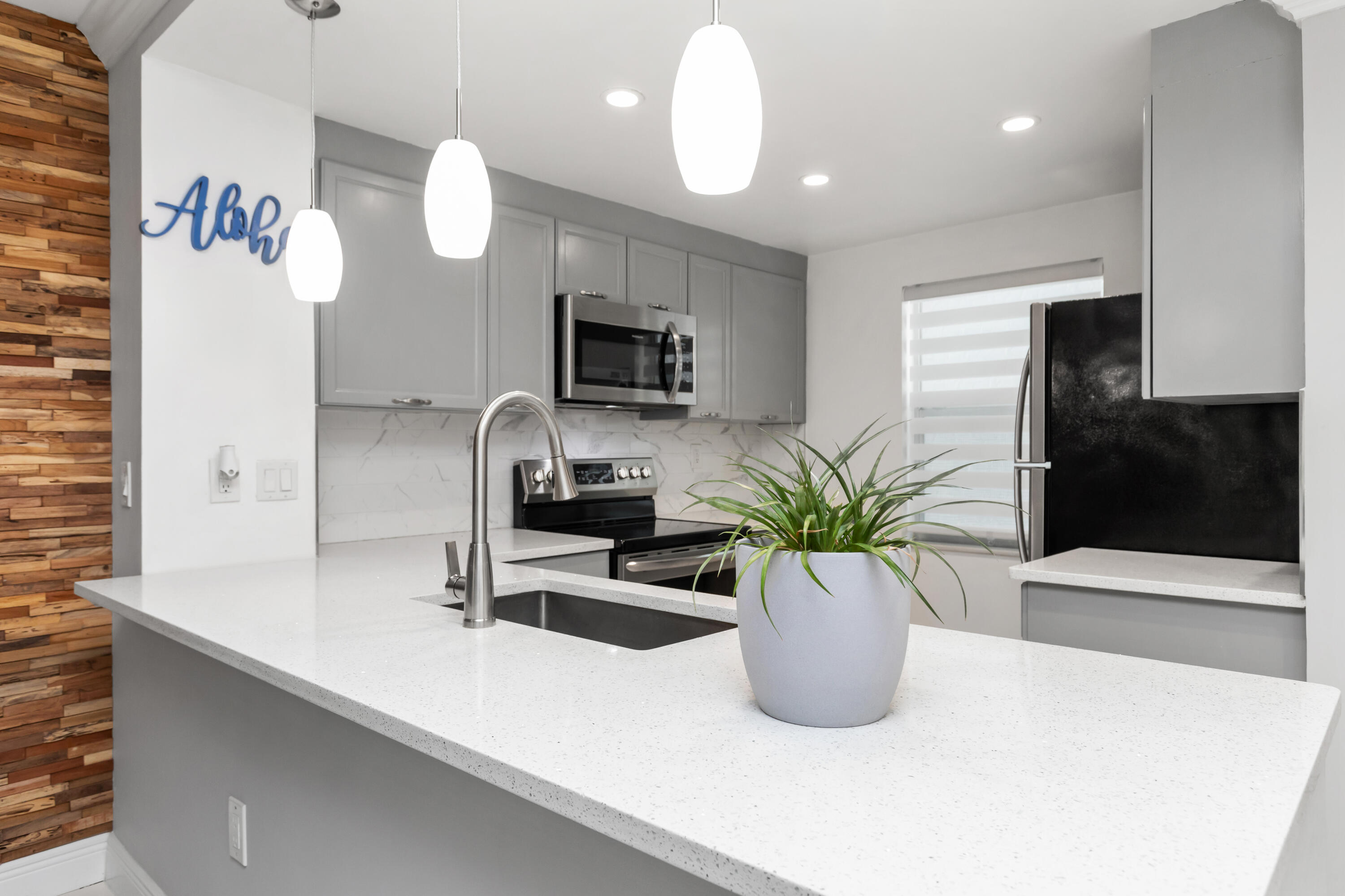 9780 Marina Boulevard, Unit 421 Boca Raton, FL 33428 - Photo 2 of 40 1I6A9337